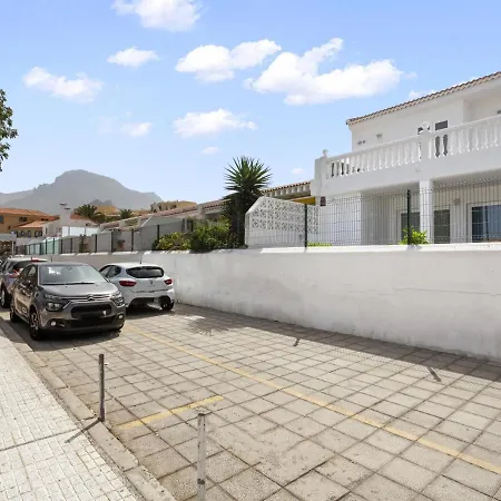 Golden Holidays, Heated Pool, Air Con, Internet, Parking 公寓 阿德耶