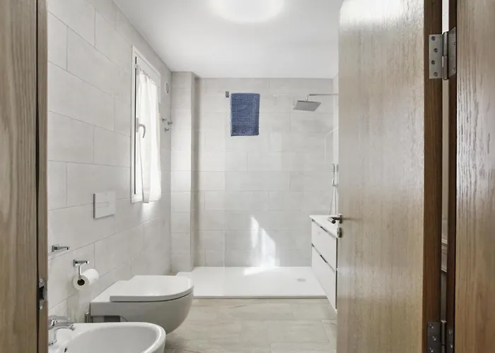 Apartamento Golden Holidays, Heated Pool, Air Con, Internet, Parking Costa Adeje (Tenerife)